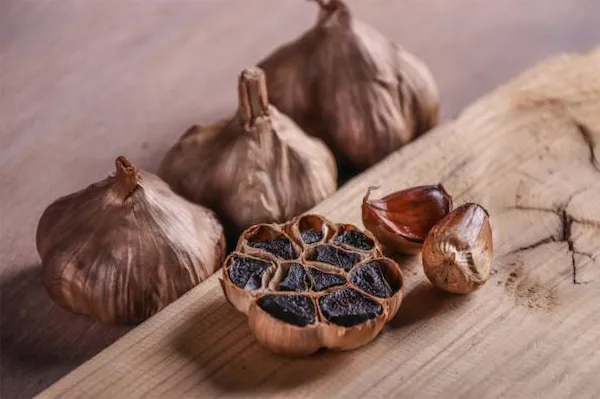 بهترین سیر سیاه شیراز + قیمت خرید عالی
